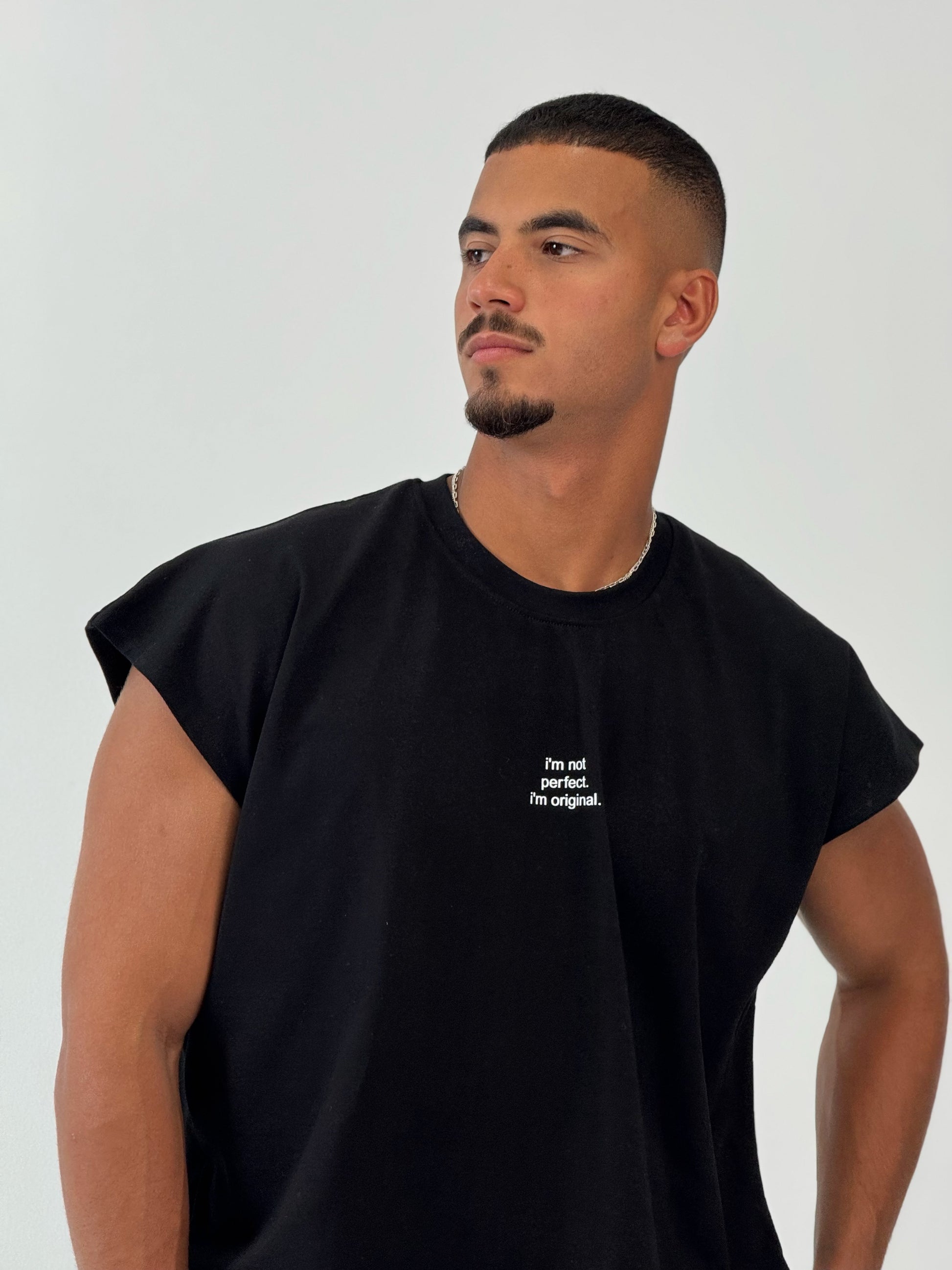 NOT PERFECT TEE - BLACK