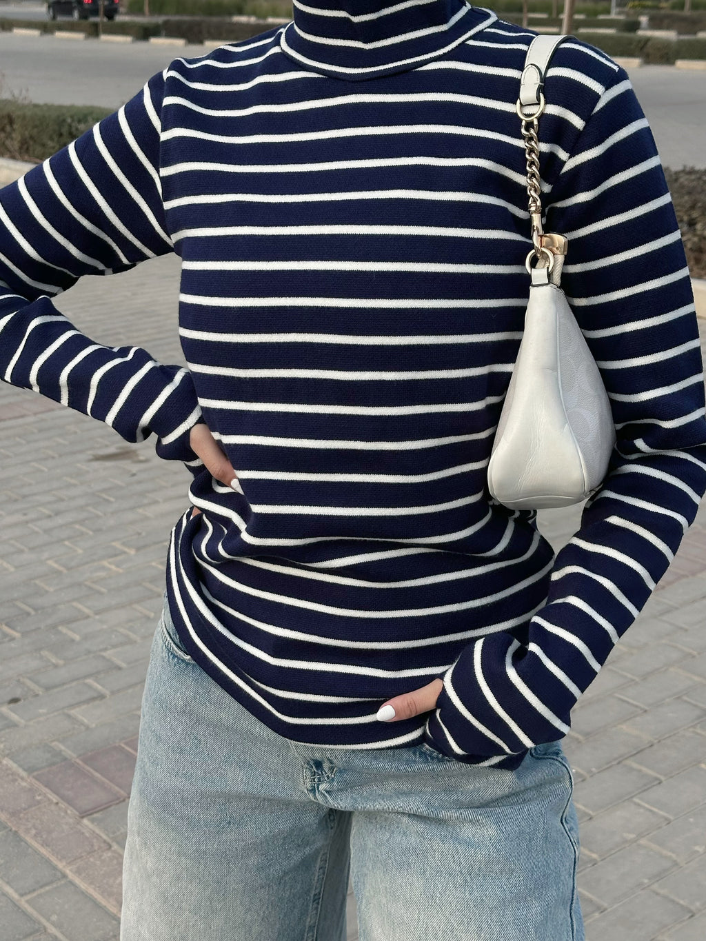 Striped high neck