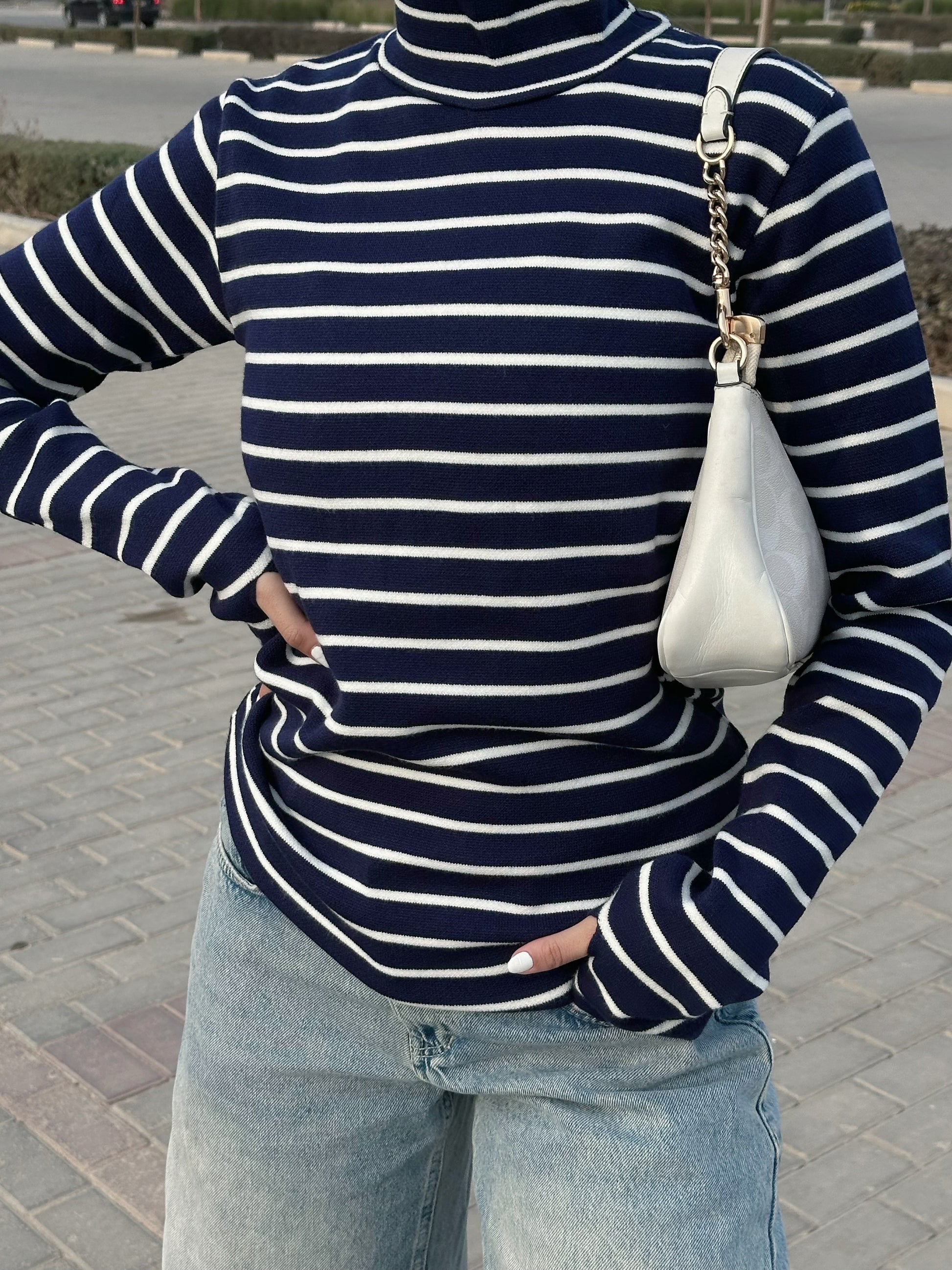 Striped high neck