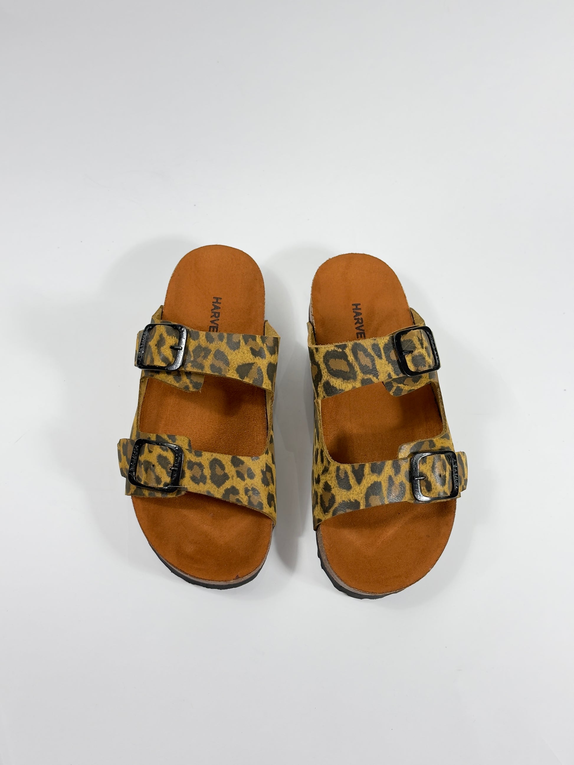 GOLDEN LEOPARD
