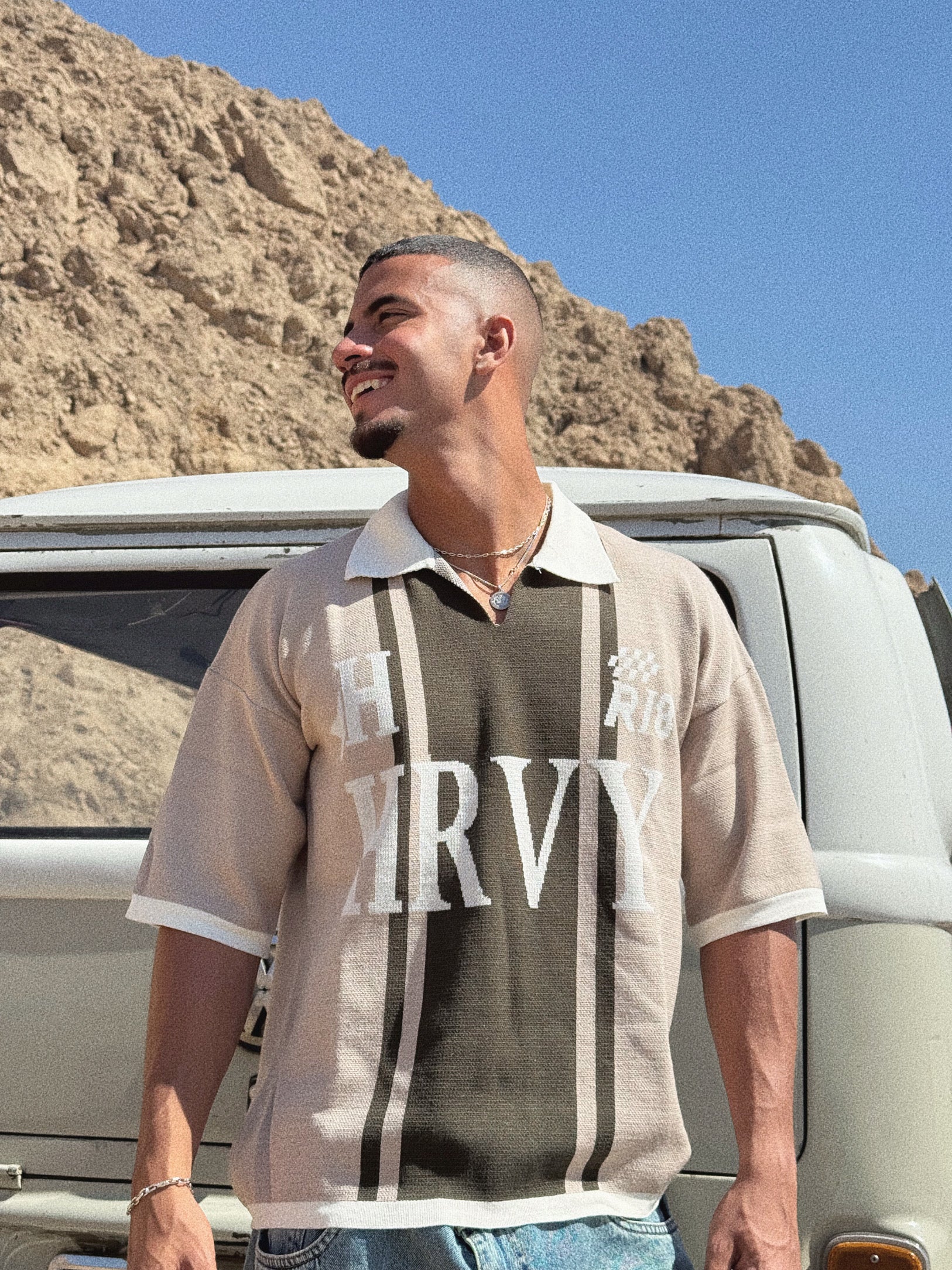KNIT POLO TEE - BEIGE x OLIVE
