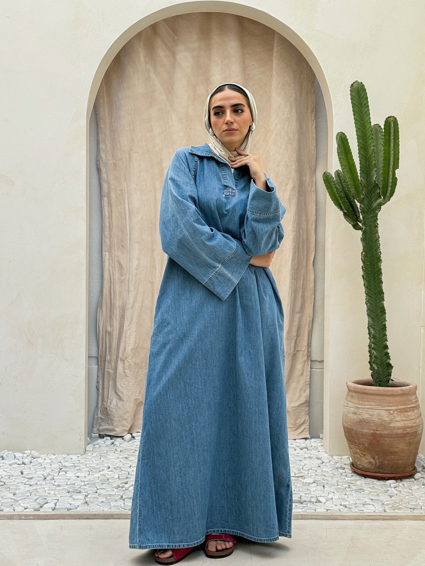 EVERYDAY DENIM DRESS - LIGHT WASHED