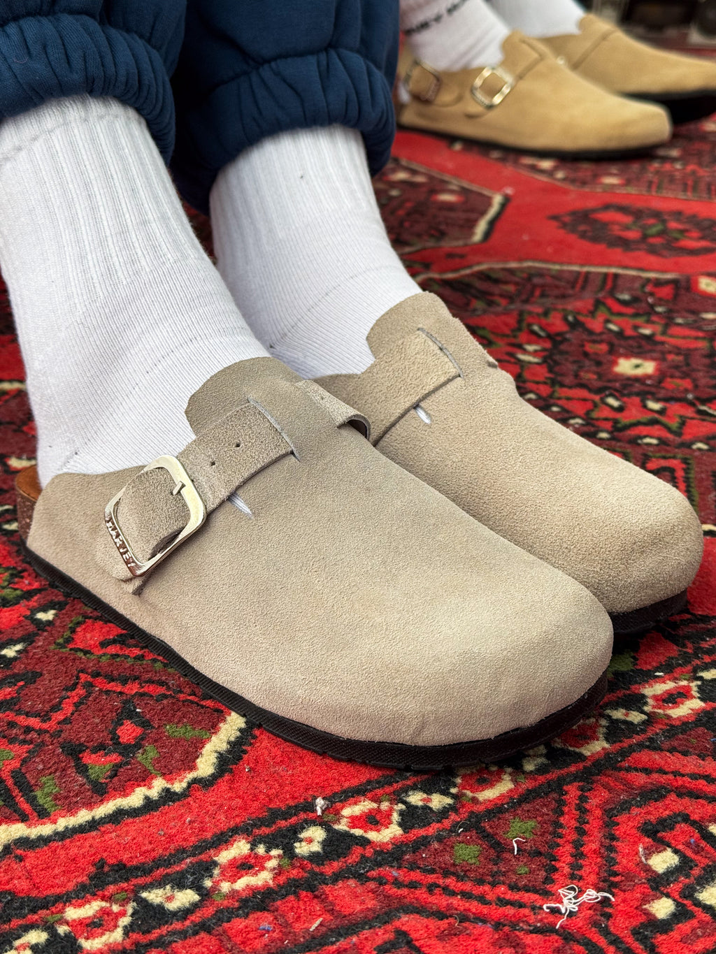 BEIGE CLOGGA