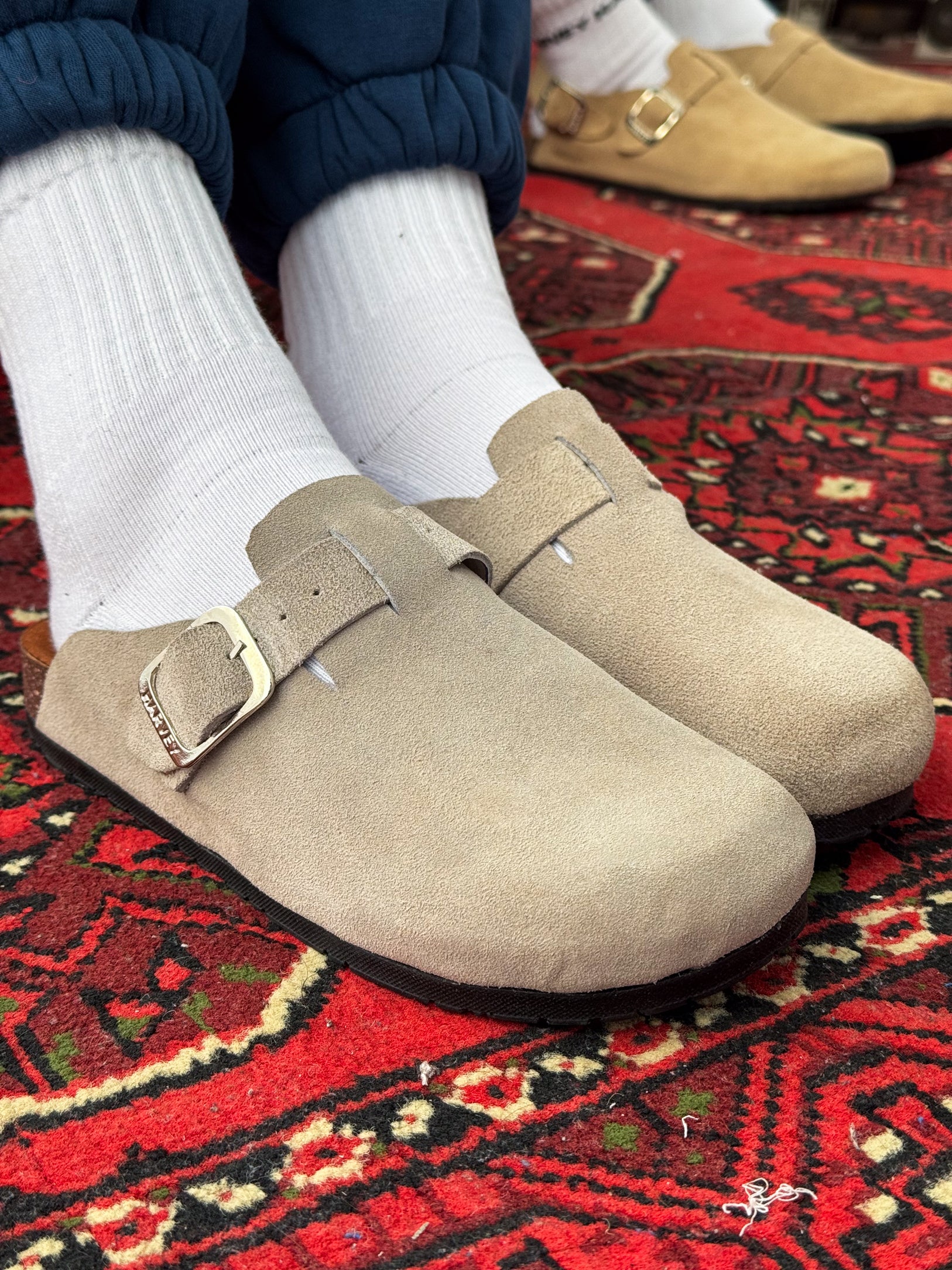 BEIGE CLOGGA