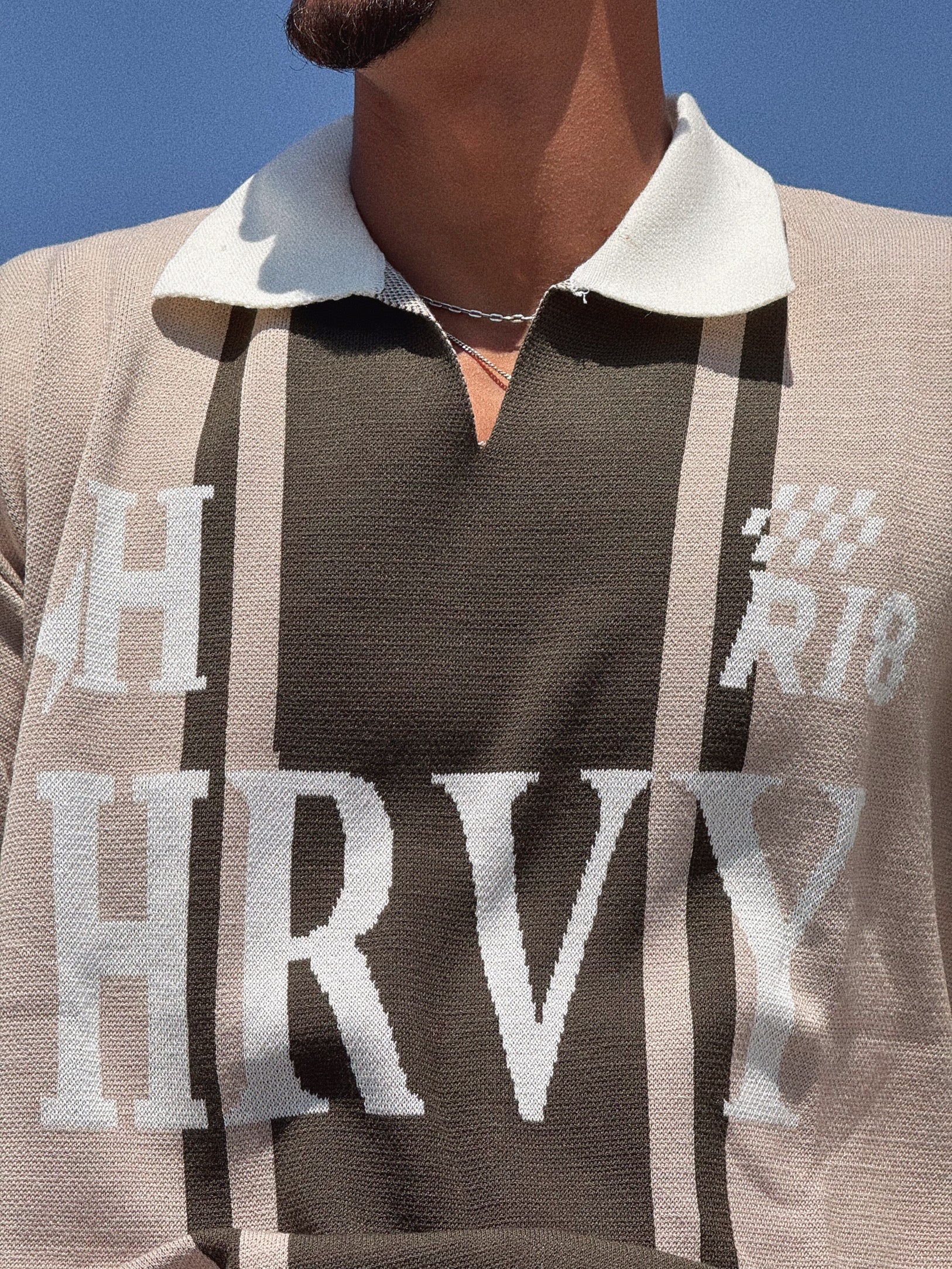 KNIT POLO TEE - BEIGE x OLIVE