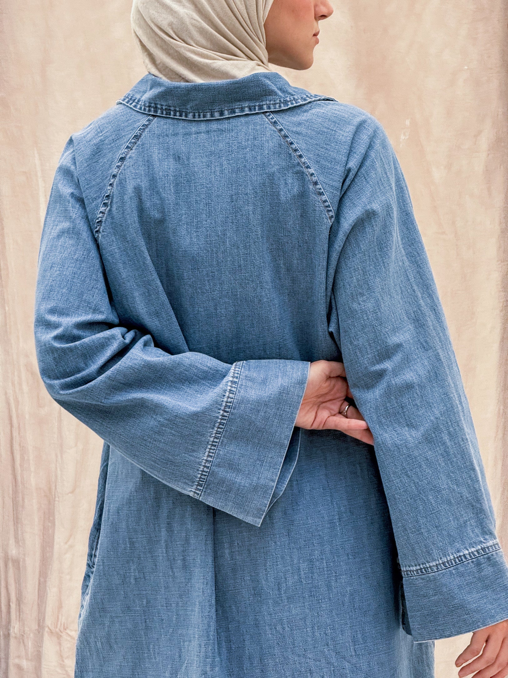 EVERYDAY DENIM DRESS - LIGHT WASHED