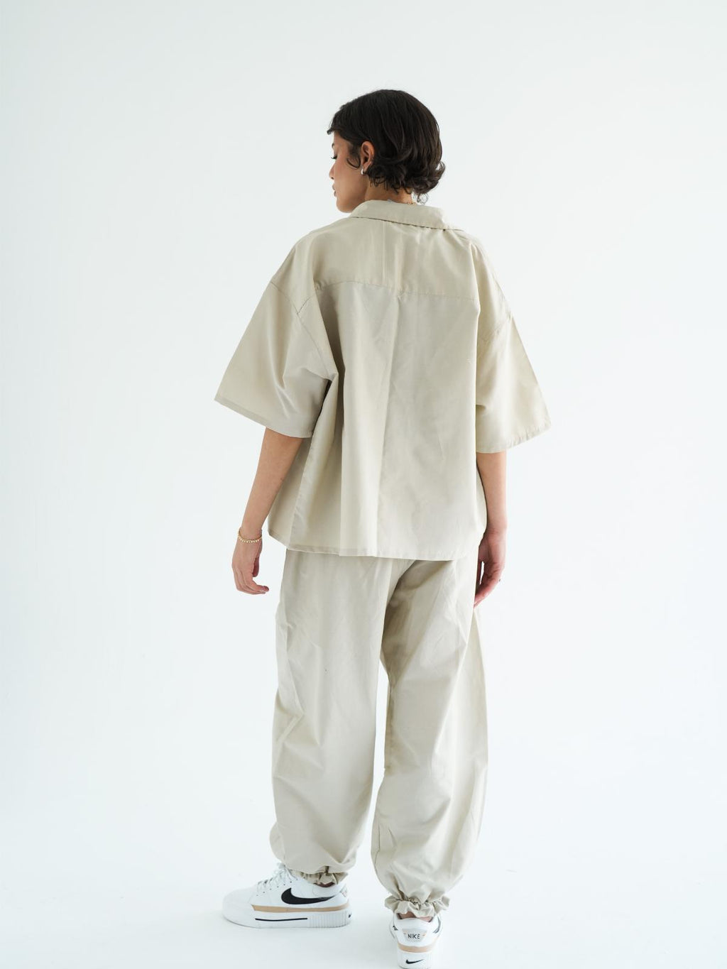AIRY BALLON PANTS - BEIGE