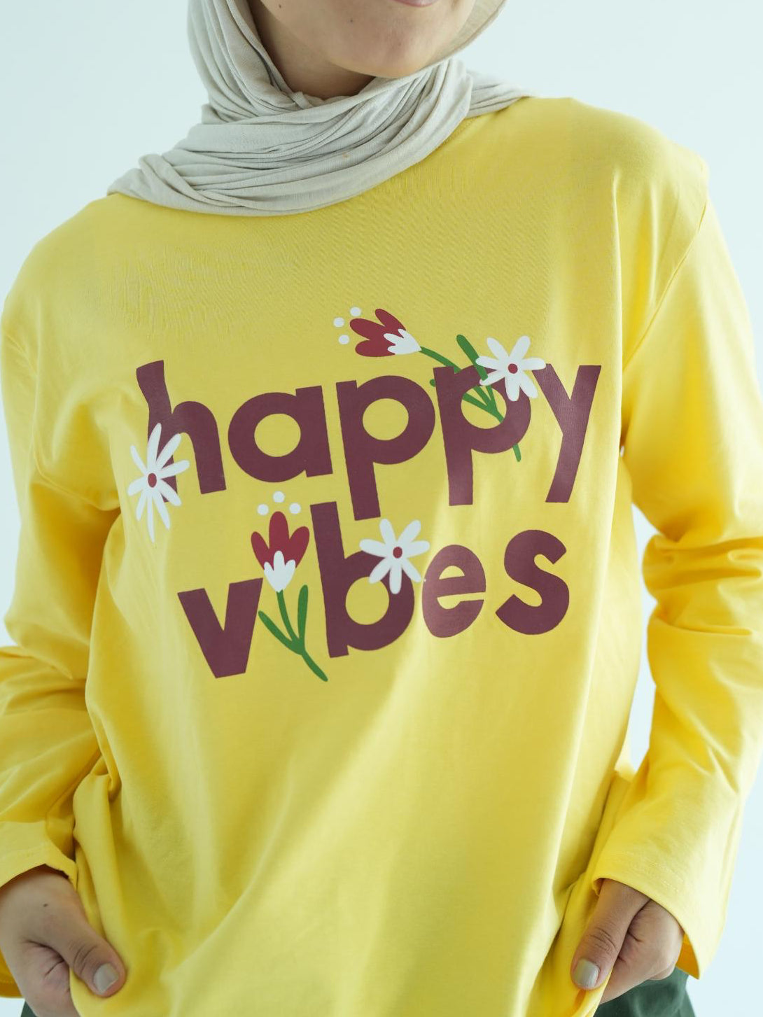 HAPPY VIBES TEE