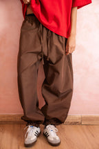 AIRY BALLON PANTS - Brown