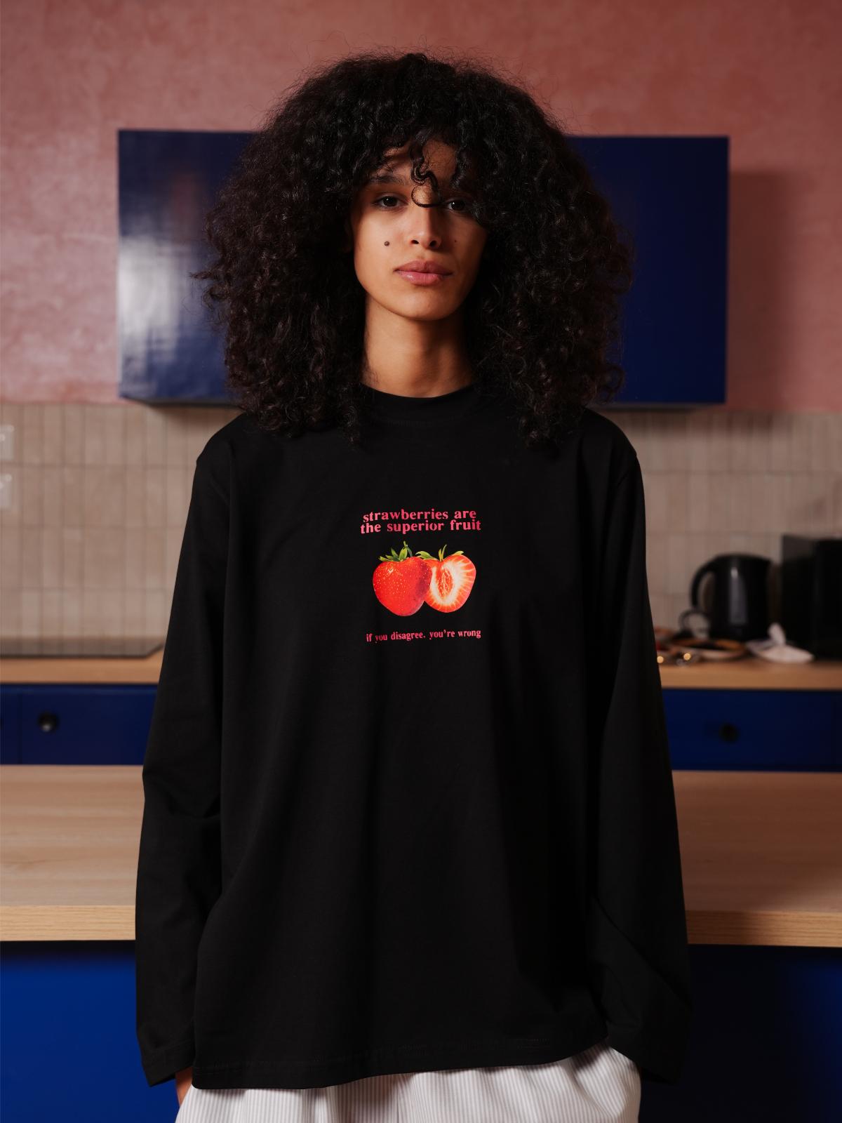 STRAWBERRY TEE