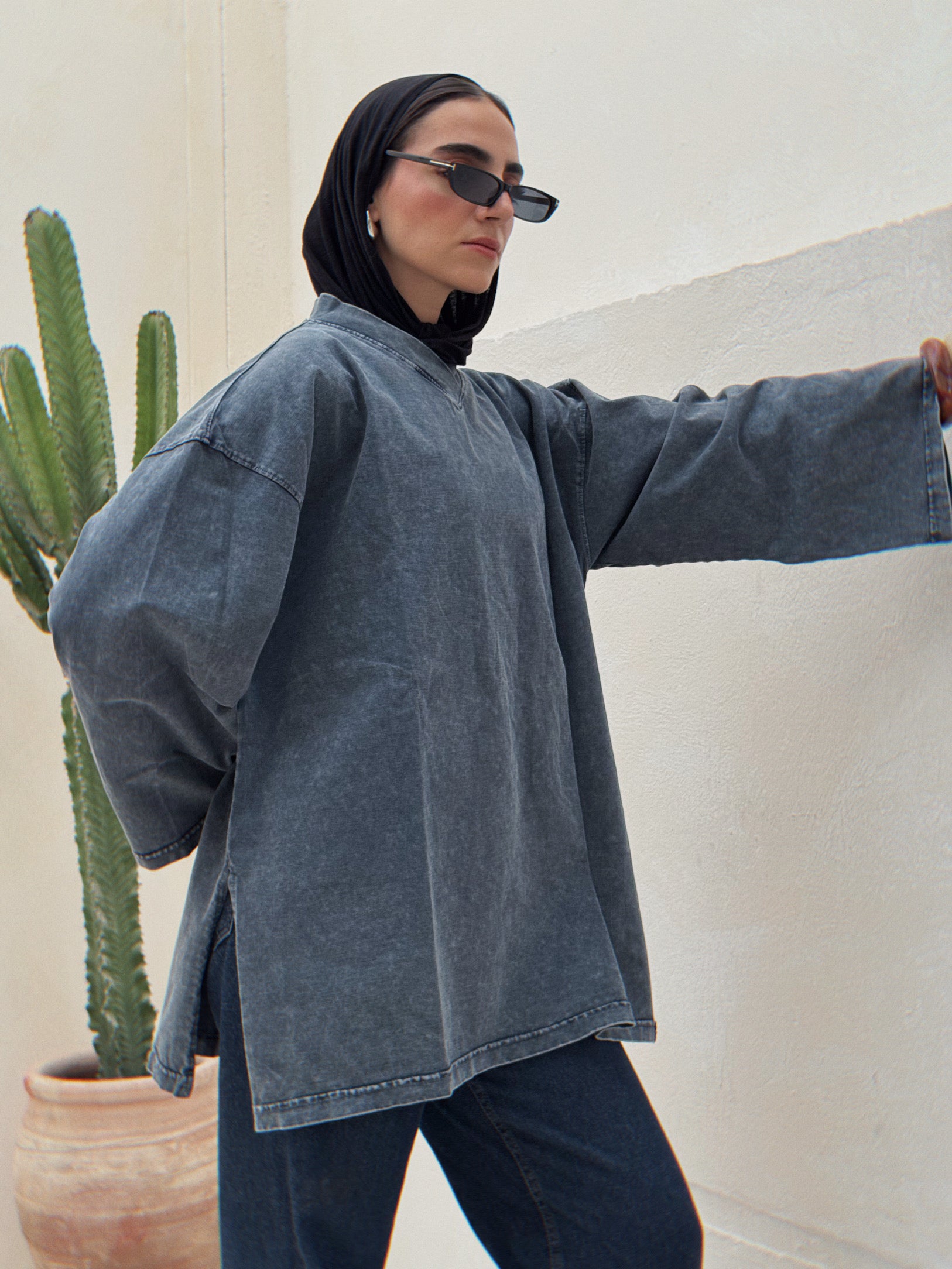 COMFY CUT TEE - STONES GREY