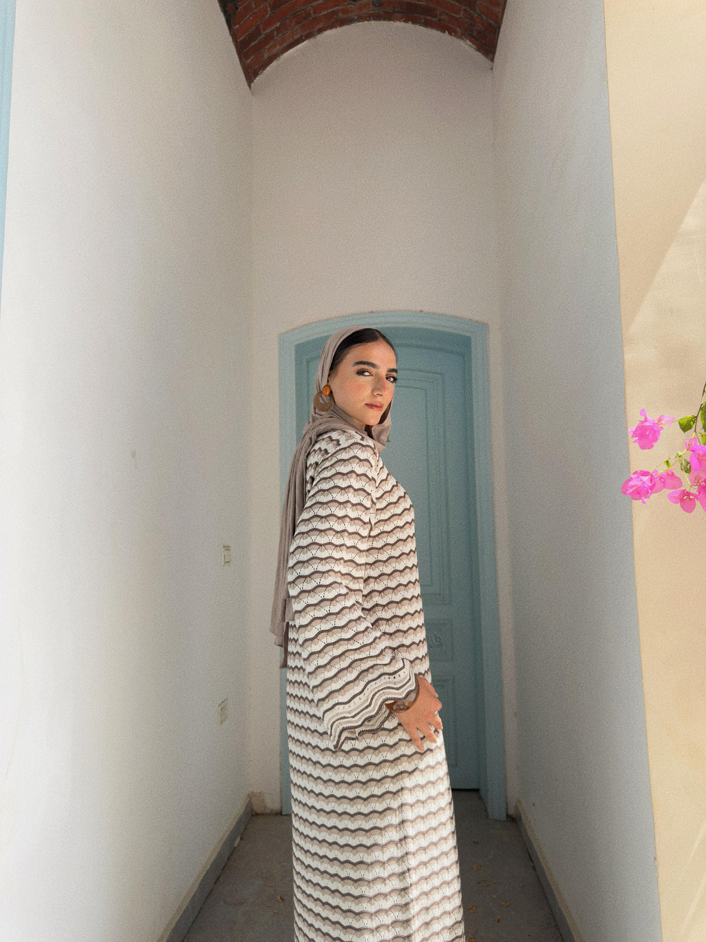WAVES KINT DRESS - BEIGE
